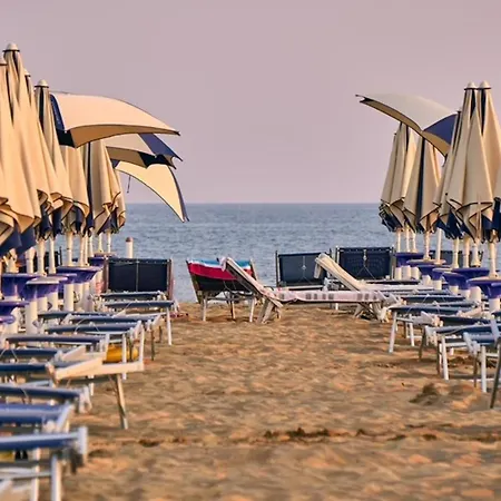 Apartament Bright Near The Bibione