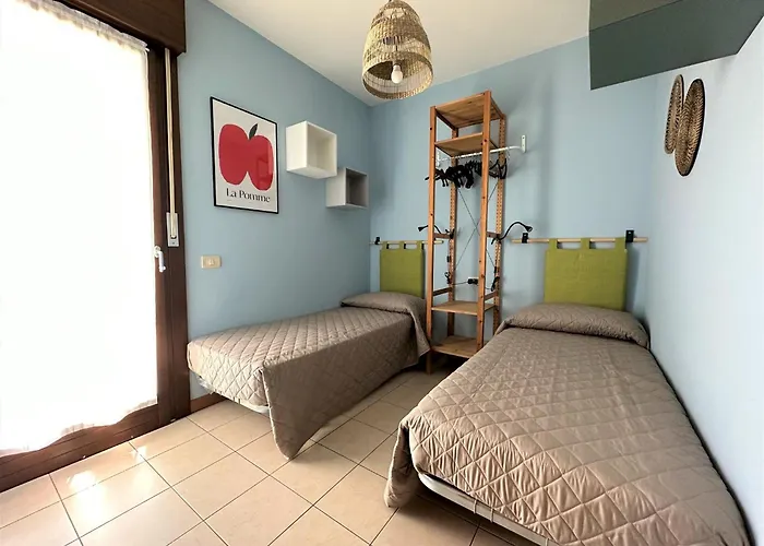 Bright Near The Апартаменти *