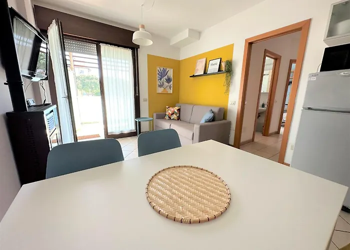 Apartmán Bright Near The *