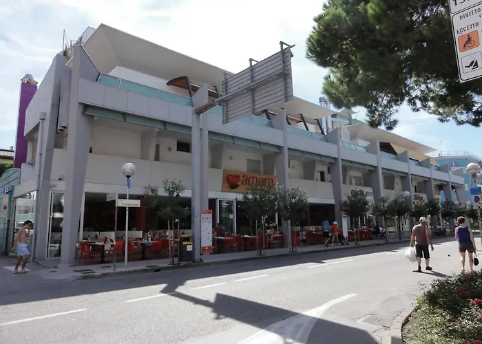 Apartmán Bright Near The *